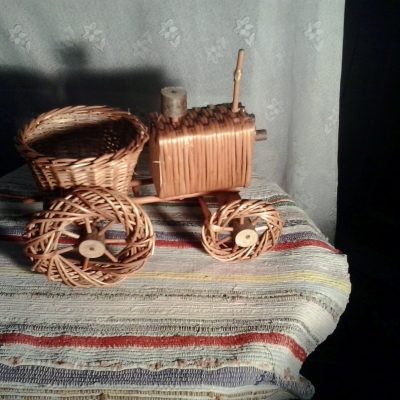 Jármű vesszőből, traktor