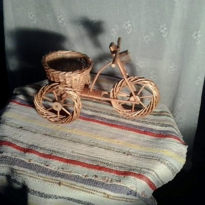 Jármű vesszőből, tricikli