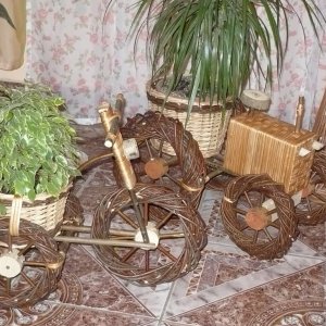 [:ro]Autovehicule din răchită[:hu]Járművek vesszőből[:en]Decorative vehicles[:]