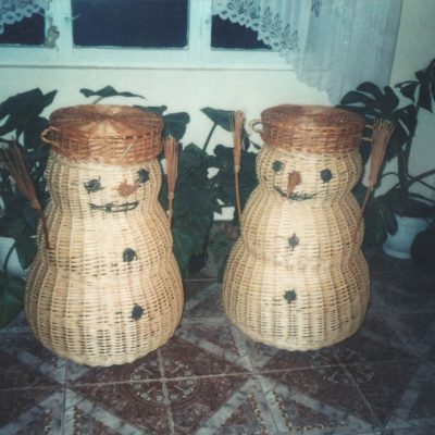 Szennyestartó hóember