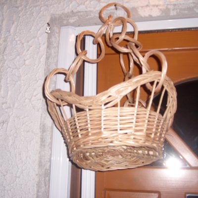 Virágkosár karikás csüngő